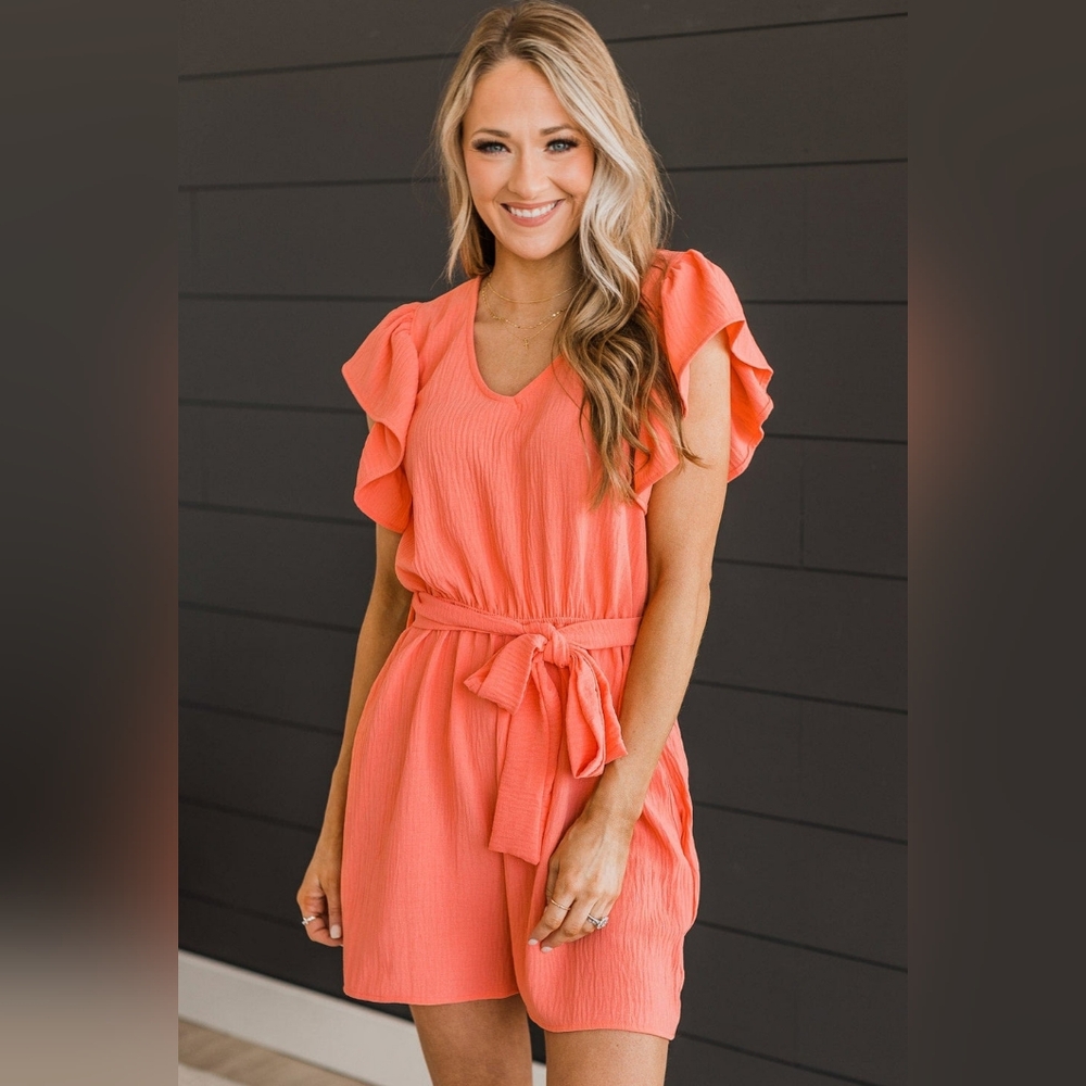 NWOT Coral Romper Dress Adora Medium Flutter Sleeve Flowy Pulse Boutique Melon